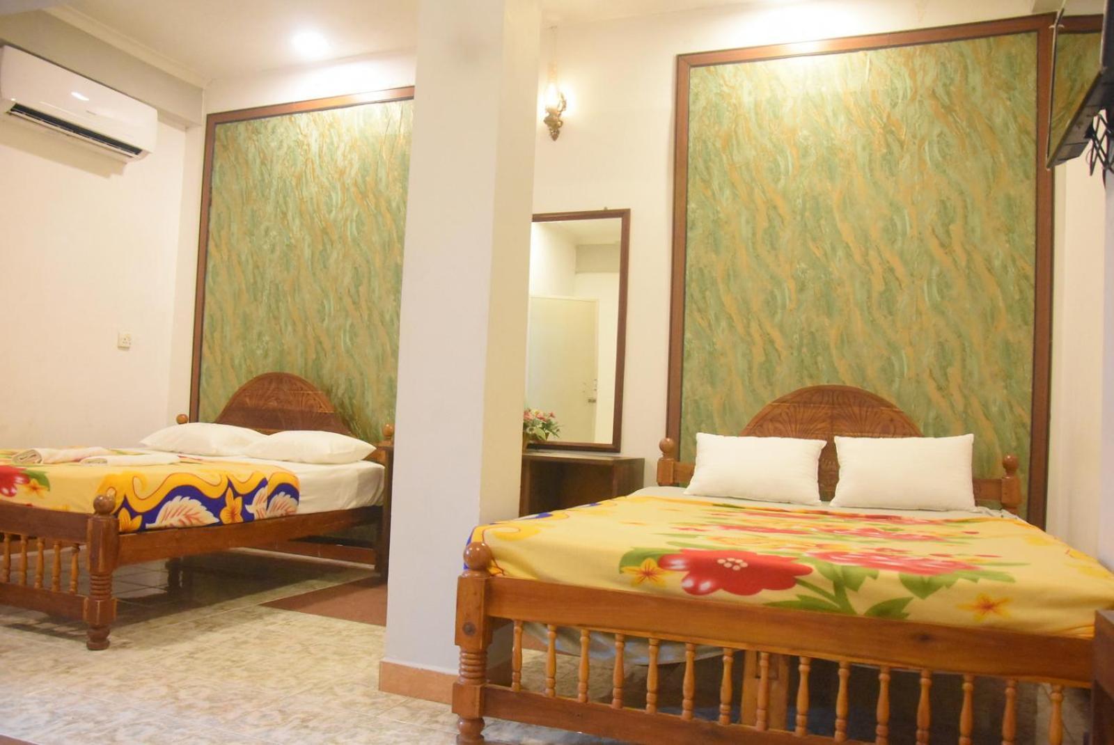 Meera Homestay & Guest House アヌラーダプラ エクステリア 写真